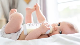 Os 15 melhores leites para bebés e qual o melhor para cada faixa etária