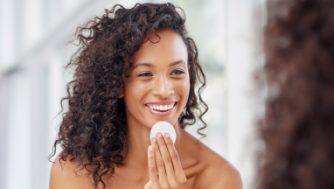 Os 16 melhores tónicos faciais de 2025: tonificam e iluminam