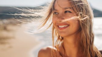 Benefícios da água do mar para o cabelo 
