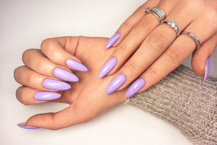 Unhas stiletto: as 6 melhores ideias para a tua próxima manicure 23 UNAS STILETTO 750x500 1