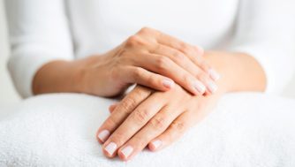 Estas são as 8 melhores manicures para rejuvenescer as tuas mãos: inspirações e ideias 1 Estas são as 8 melhores manicures para rejuvenescer as tuas mãos: inspirações e ideias