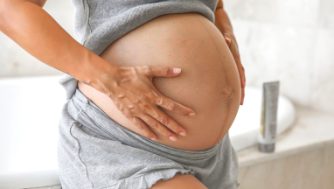 Os benefícios do óleo de amêndoas para tratar as estrias na gravidez