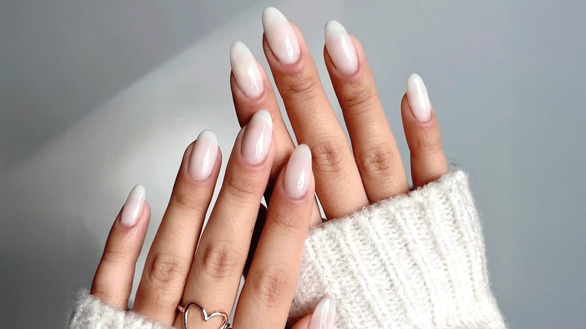 As milky nails são tendência e aqui está como podes fazê-las em casa 1 As milky nails são tendência e aqui está como podes fazê-las em casa