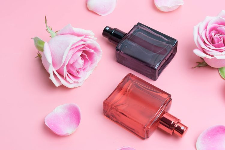 Os 17 perfumes em tendência para 2026 (irresistíveis e com ótimo preço)