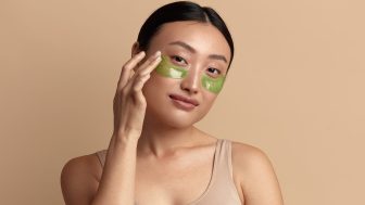 Qual é o melhor cuidado para os teus olhos? Estes contornos com centella asiática são a resposta