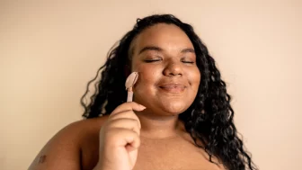 Qual é a melhor idade para começar uma rotina de cuidados faciais e como fazê-lo 1 Qual é a melhor idade para começar uma rotina de cuidados faciais e como fazê-lo