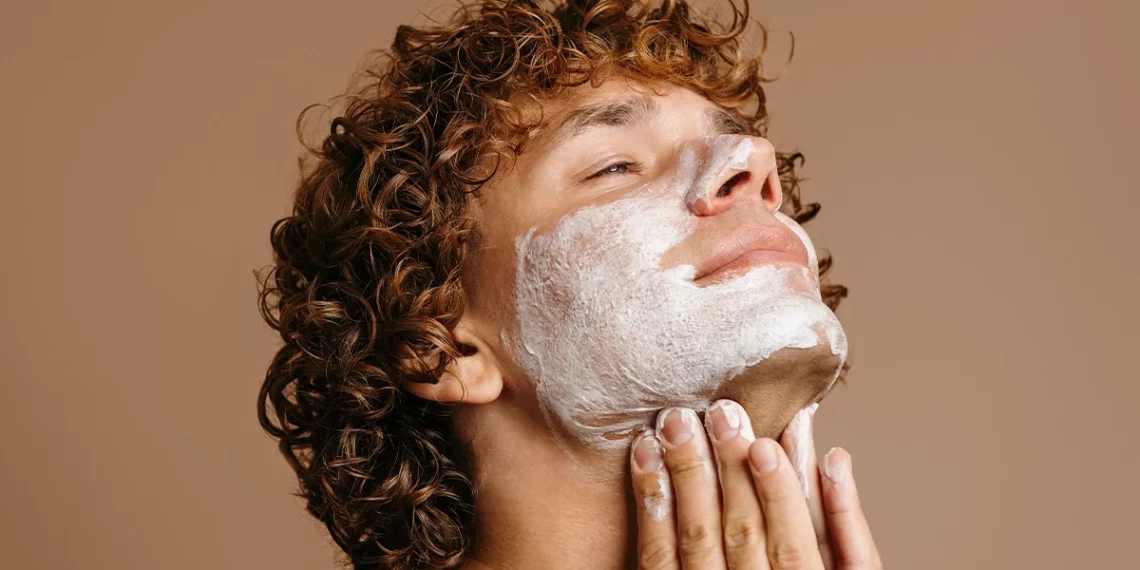Skincare masculino: como iniciar a tua rotina de cuidados da pele 2 RUTINA FACIAL H 1200x675 1
