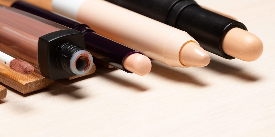 Bases de maquilhagem em stick: as nossas favoritas 2 BASE STICK 1200x675 1