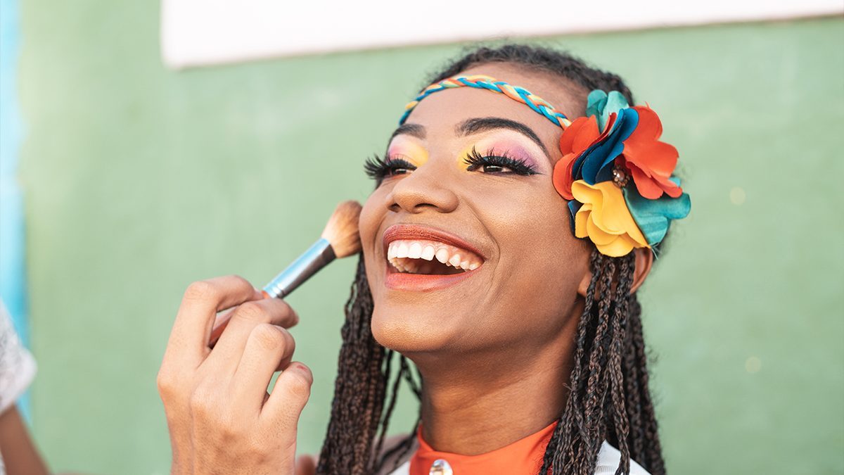 Maquilhagem de Carnaval: inspira-te nas famosas com ideias e produtos incríveis