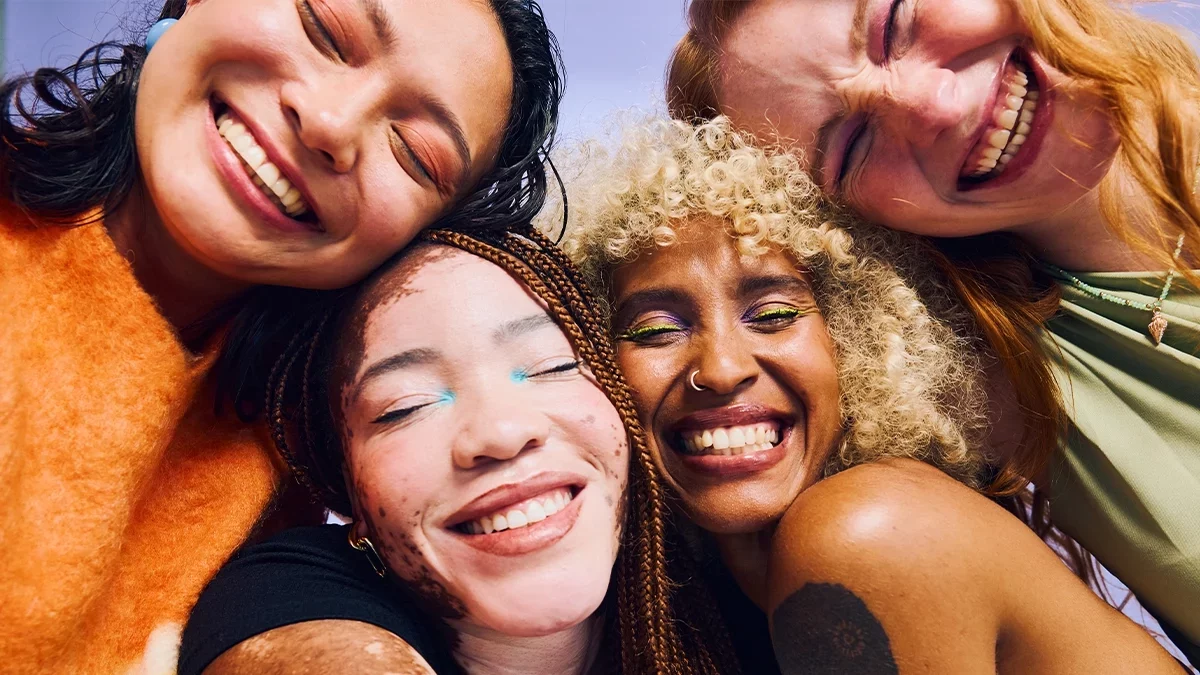 Os melhores truques para comprares cosméticos e perfumes online de forma segura