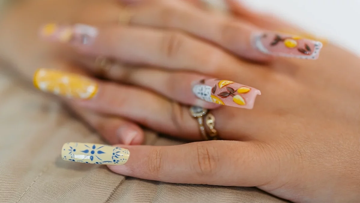 Italian Summer Nails: 5 ideias de manicure para um verão cheio de estilo 1 Italian Summer Nails: 5 ideias de manicure para um verão cheio de estilo