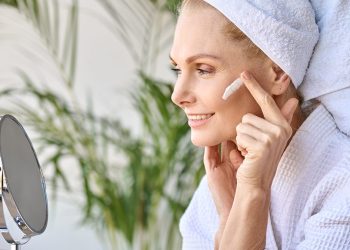 RUTINA FACIAL MUJ 50 1200x675 1