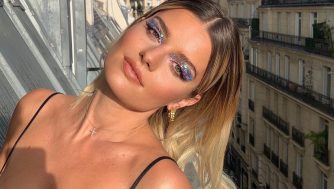 ¿Qué es y para qué sirve un spray fijador de maquillaje?