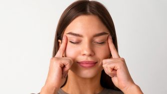 ¡Alerta, mirada! Estos son los mejores contornos de ojos antiedad con los que parecerás más joven