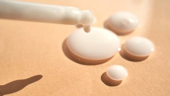 Conoce qué es la vitamina b5 y para qué sirve en el mundo de la belleza (y en tu rutina diaria)