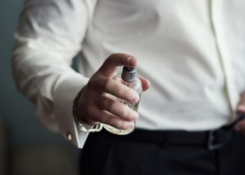 Estos son los perfumes más vendidos de hombre