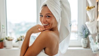 Co Wash, Low Poo y No Poo: qué es y en qué consiste