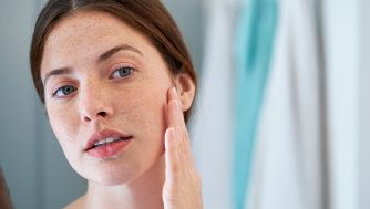 Las mejores cremas para piel apagada: adiós arrugas, hola luminosidad