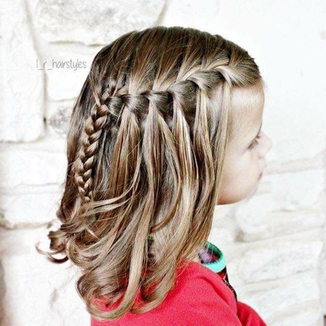 Toma nota de los mejores peinados con trenzas para las niñas