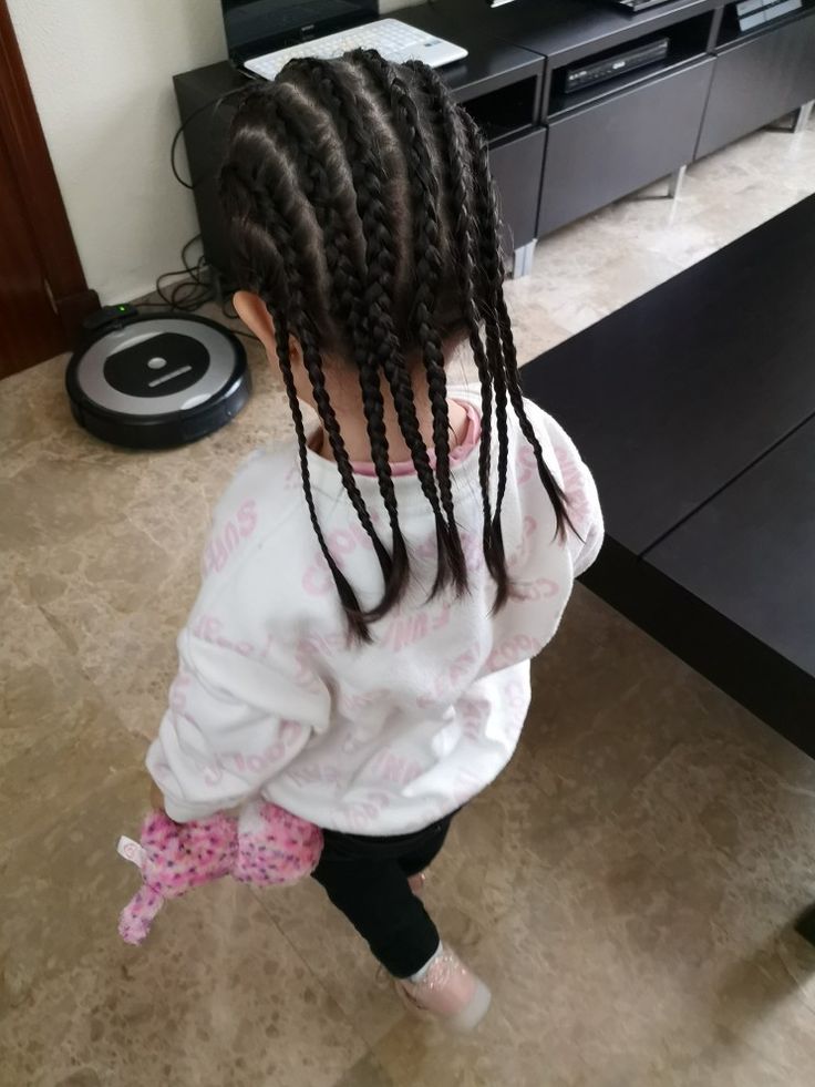 Toma nota de los mejores peinados con trenzas para las niñas