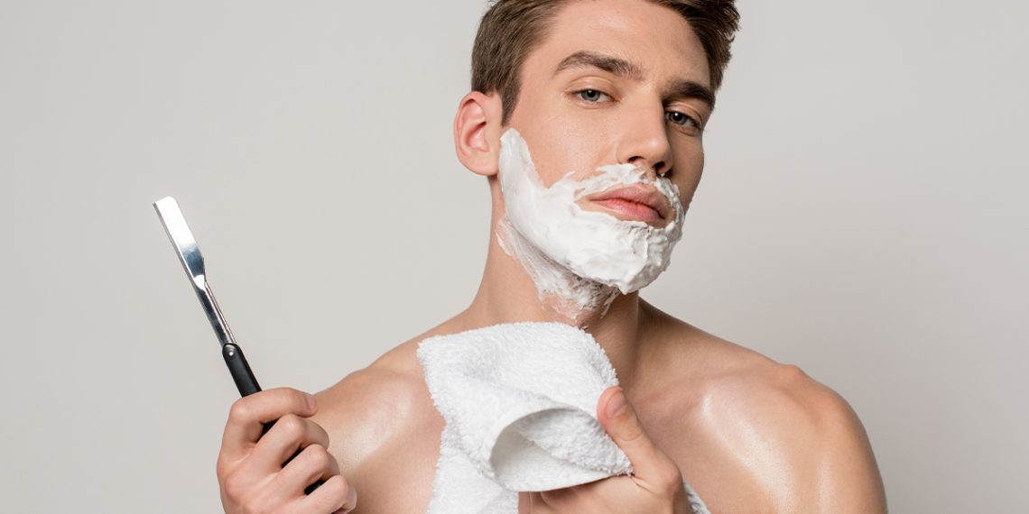 Cómo afeitarse con navaja segun expertos