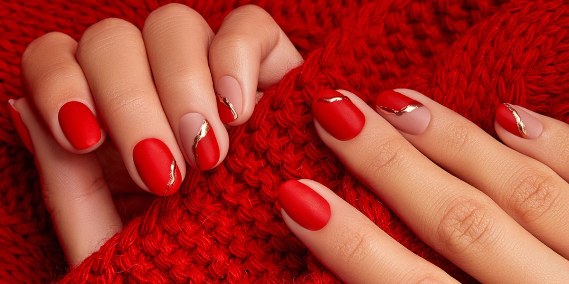 Estas son las mejores ideas de uñas rojas para el otoño