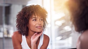 Adiós al frizz con los mejores cortes de pelo para evitar el encrespamiento