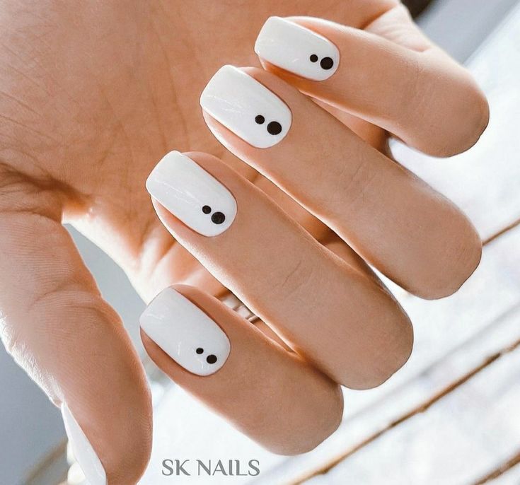 Estas ideas de uñas blancas triunfan