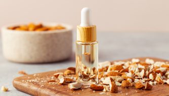 Los beneficios y usos del aceite de almendras para la cara