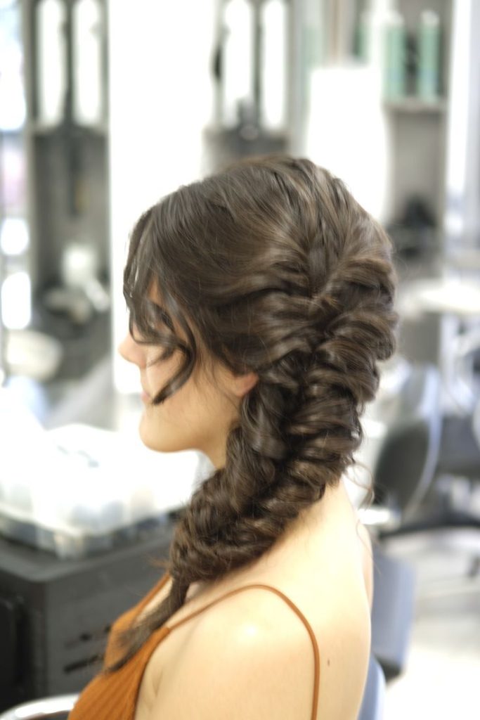 Tenemos los peinados más bonitos con una trenza de lado