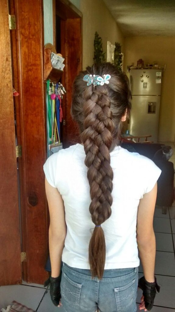 Tenemos los peinados más bonitos con una trenza de lado