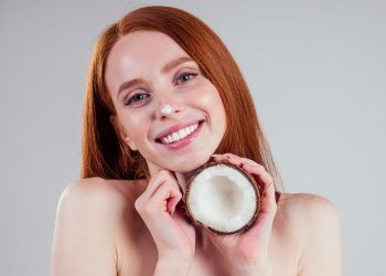 Los usos más comunes del aceite de coco en la cara