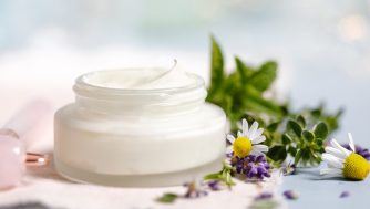 Qué es ácido alfa lipoico: para que sirve y beneficios para una piel sin arrugas