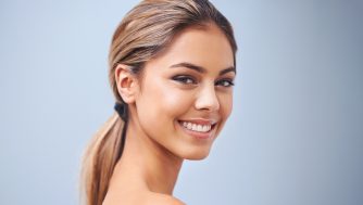 Face framing: qué es y cómo puedes darle un toque diferente a tu cabello con esta tendencia