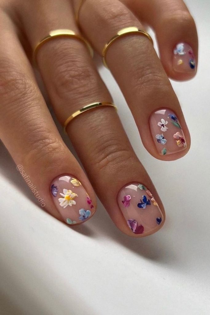 Si tienes las uñas cortas, la manicura italiana será tu mejor aliado