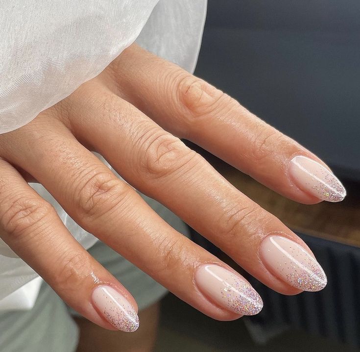 Si tienes las uñas cortas, la manicura italiana será tu mejor aliado