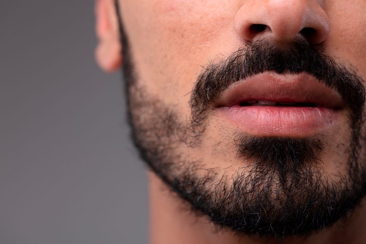 Por qué no me crece la barba: soluciones