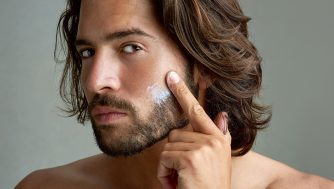 Arma una rutina para el cuidado de la barba y obtén el regalo definitivo para el Día del Padre