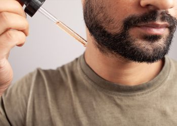Se habla mucho del minoxidil para la barba. Todo lo que debes saber.