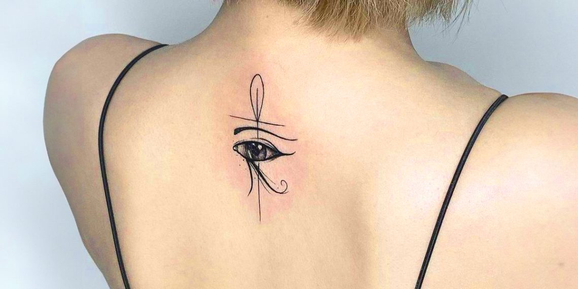 Te contamos la historia de los tatuajes de ojo de horus y por qué triunfan tanto debido a sus símbolos.