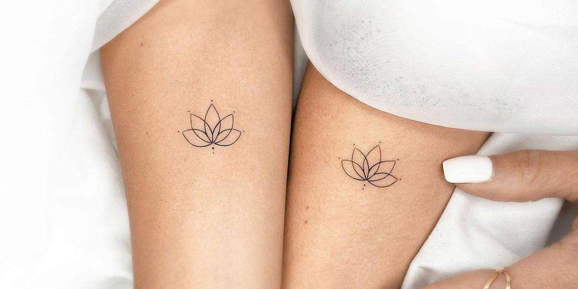 Te contamos la historia de los tatuajes con flor de loto y por qué triunfan tanto debido a sus símbolos.