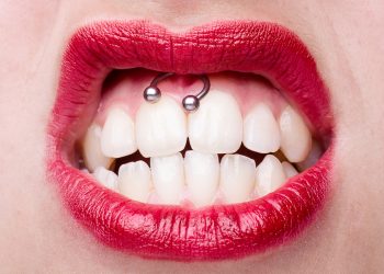 Cuidados necesarios para tu piercing smiley