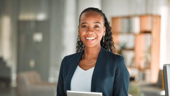 Paso a paso para hacerte un maquillaje perfecto para la oficina