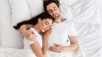 Más allá de la salud: por qué dormir bien impacta sobre nuestra belleza