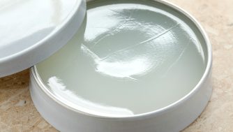 Vaselina para la cara: beneficios y contraindicaciones dichos por expertos