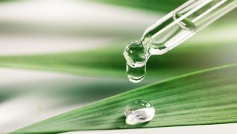 ¿Qué es exactamente la cosmética de origen natural? Los expertos responden