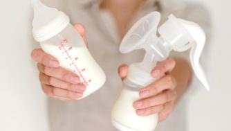 Los mejores accesorios que necesitarás durante la lactancia