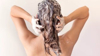 Champús con cebolla: estos son todos sus beneficios