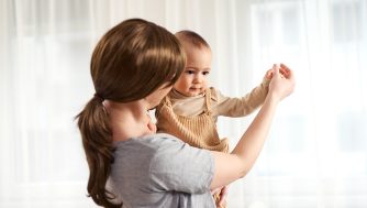 Guía completa para madres: cómo ayudar a tus hijos a volver a la rutina sin que les afecte