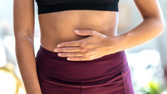 ¿Te sientes hinchada? Estos son los alimentos que debes evitar